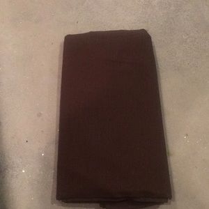 Threshold table cloth